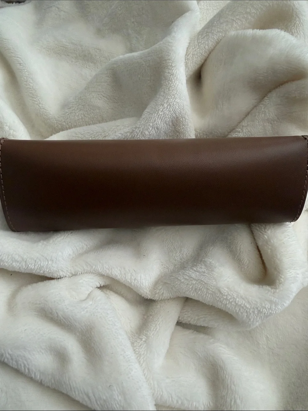 Burberry Tan Brown Leather Eyeglass Case in New Condition